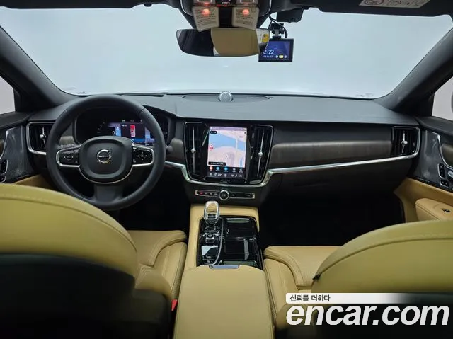 Volvo S90 — Фото автомобиля 8