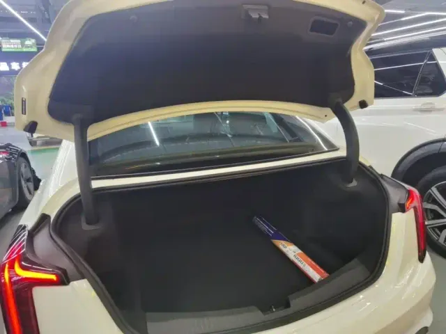 Cadillac CT5 — Фото автомобиля 18
