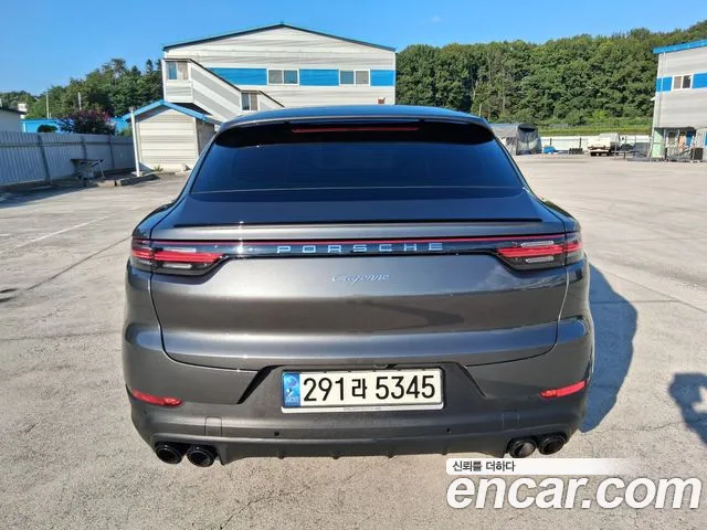 Porsche Cayenne — Фото автомобиля 6