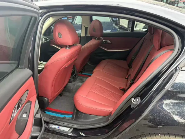 BMW 3 Series — Фото автомобиля 6