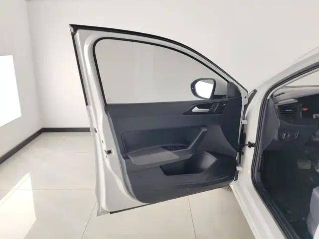 Volkswagen Lavida — Фото автомобиля 7