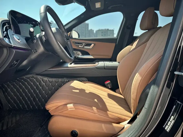 Mercedes-Benz E-Class — Фото автомобиля 7