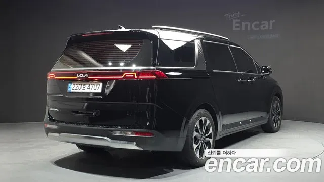 Kia Canival Carnival 4 поколение Бензин 9 мест Signature — Фото автомобиля 2