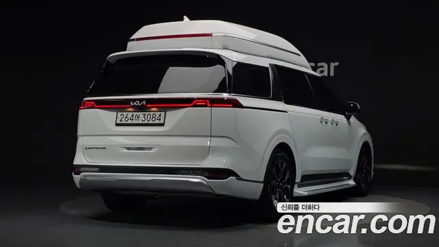 Kia Carnival Generation 4 — Фото автомобиля 2