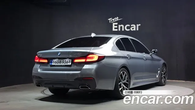 BMW 5 Series G30 — Фото автомобиля 2