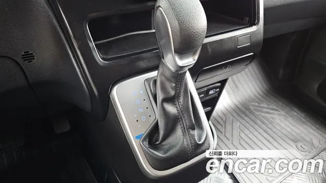 Hyundai Staria Staria Карго 5 мест — Фото автомобиля 8