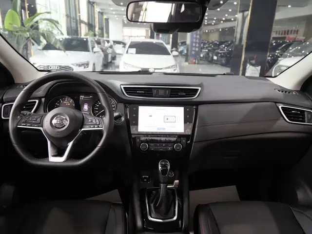Nissan Qashqai — Фото автомобиля 12