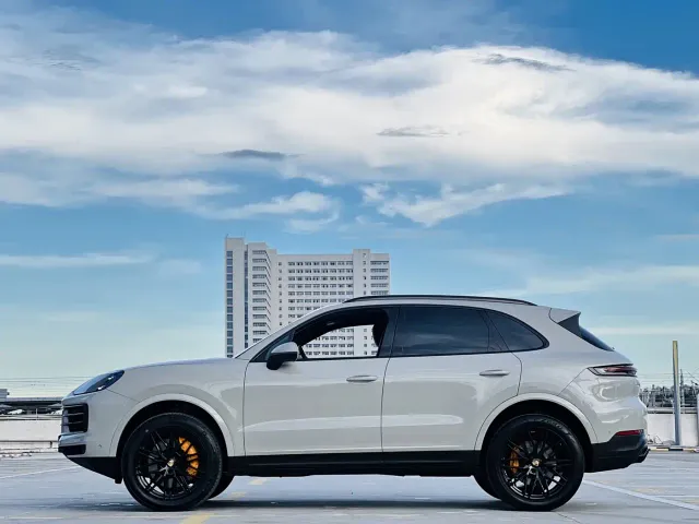 Porsche Cayenne — Фото автомобиля 11