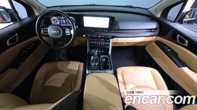 Kia Carnival Generation 4 — Фото автомобиля 10