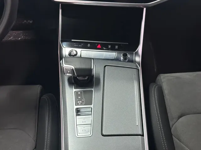 Audi A6L — Фото автомобиля 11