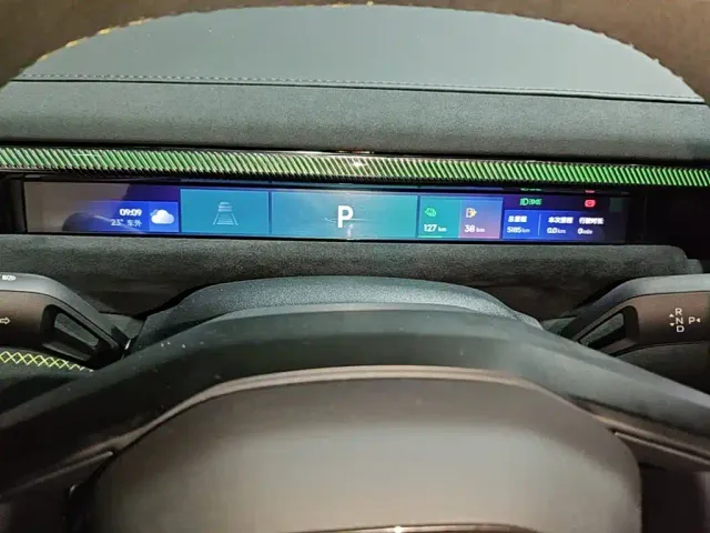 Lynk & Co Lynk & Co 10 EM-P 2025 240 AWD Ultra Sport Edition — Фото автомобиля 11