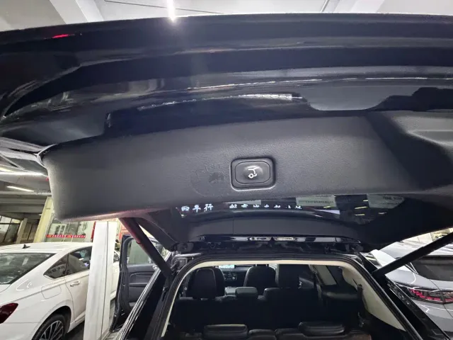 Ford Edge — Фото автомобиля 11