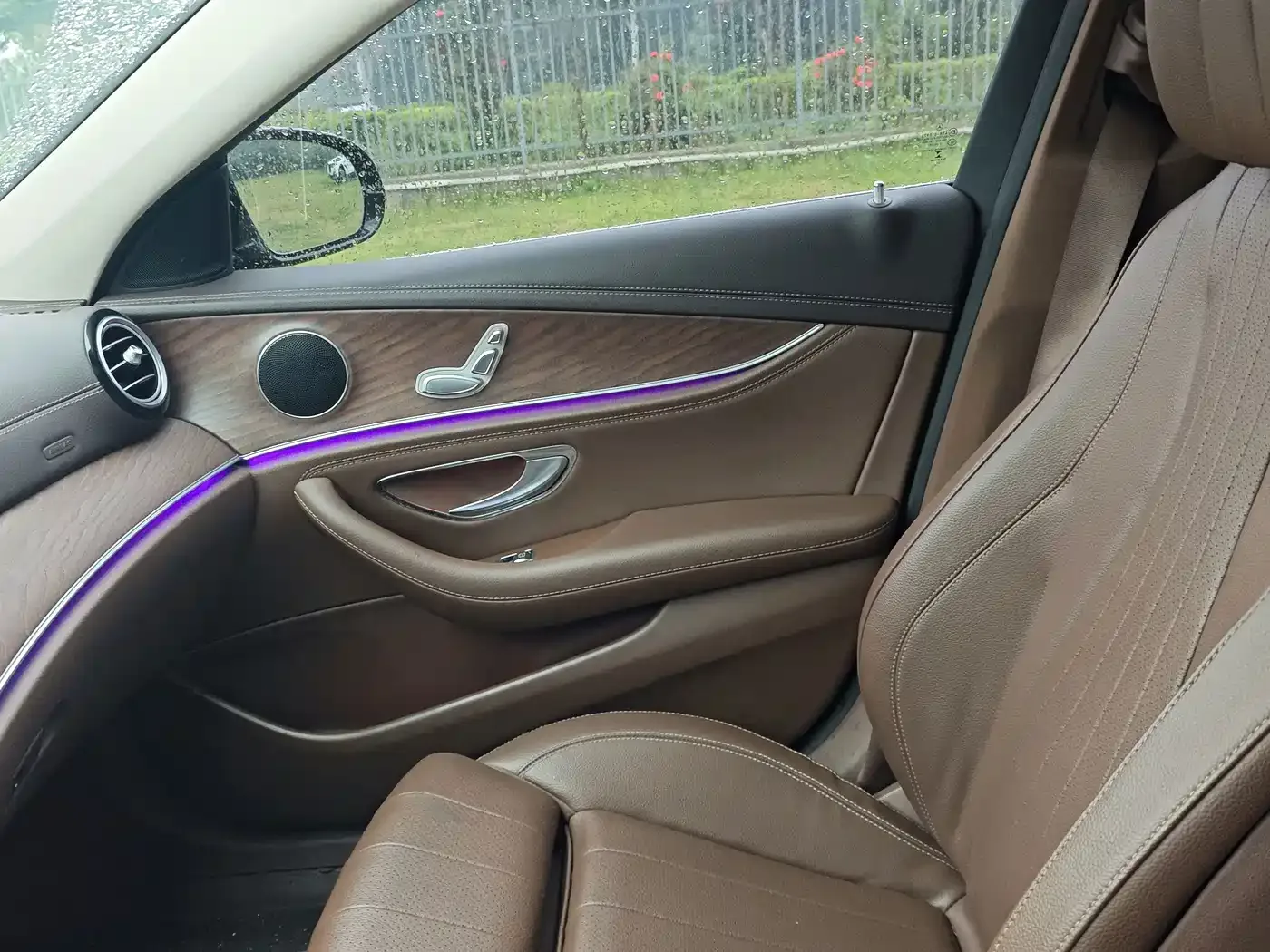 Mercedes-Benz Mercedes-Benz E-Class 2022 E 260 L — Фото автомобиля 18