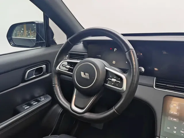 Li Auto ONE — Фото автомобиля 16