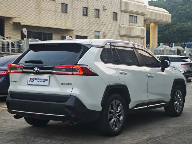 Toyota Wildlander — Фото автомобиля 6