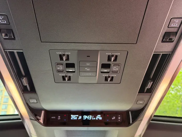 Toyota Alphard — Фото автомобиля 26