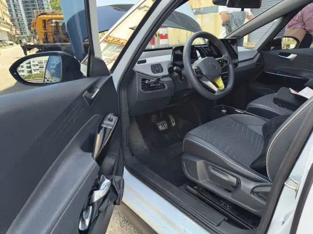 Volkswagen ID.3 — Фото автомобиля 17