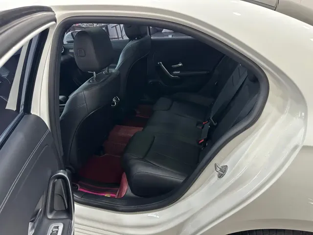 Mercedes-Benz A-Class — Фото автомобиля 9