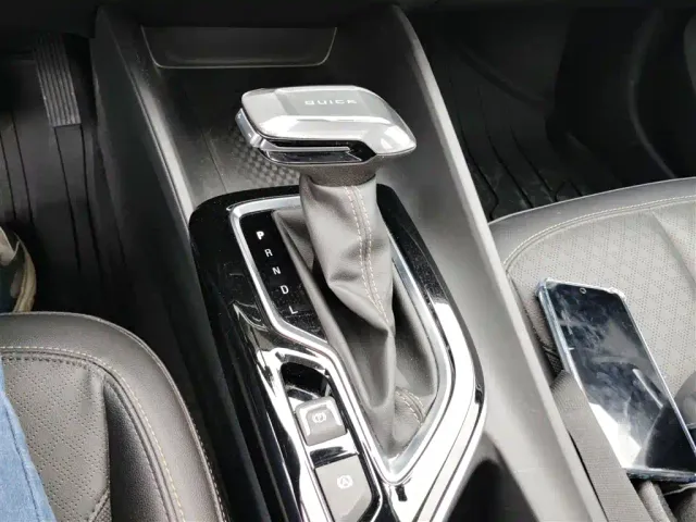 Buick Verano — Фото автомобиля 9