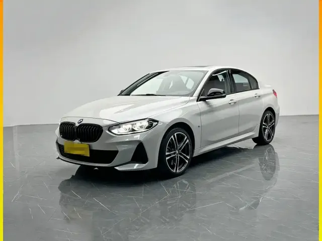 Фотография автомобиля — BMW 1 Series