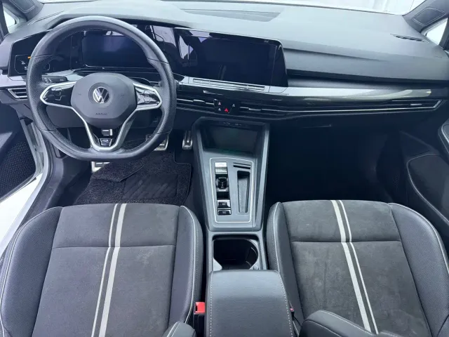 Volkswagen Golf — Фото автомобиля 14