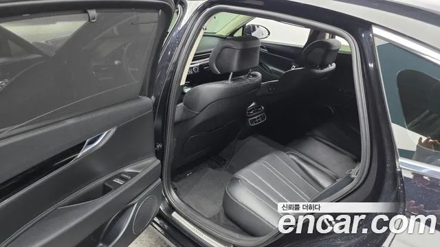 Genesis G80 Бензин 2.5 турбо AWD — Фото автомобиля 11