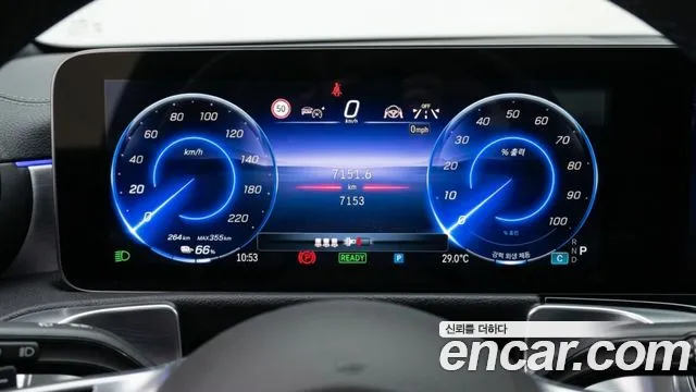 Mercedes-Benz EQB — Фото автомобиля 8