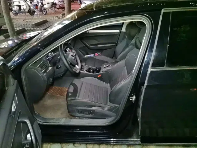 Skoda Superb — Фото автомобиля 11