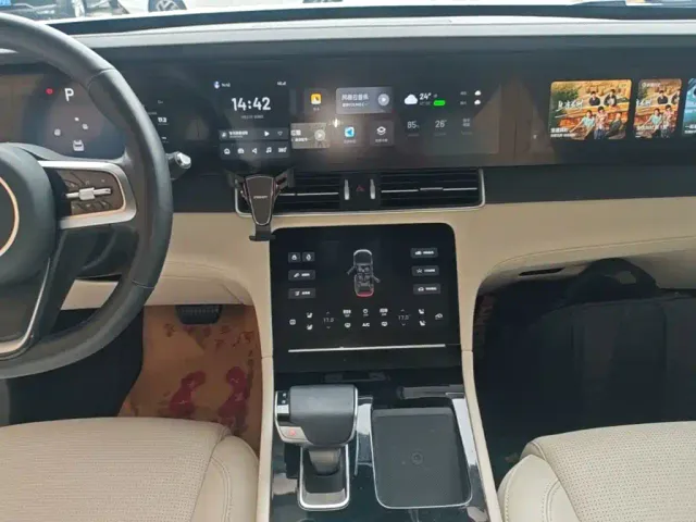 Li Auto Li ONE 2021 Extended Range 6-Seater — Фото автомобиля 12