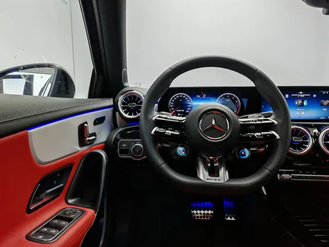 Mercedes-Benz A-Class AMG — Фото автомобиля 9