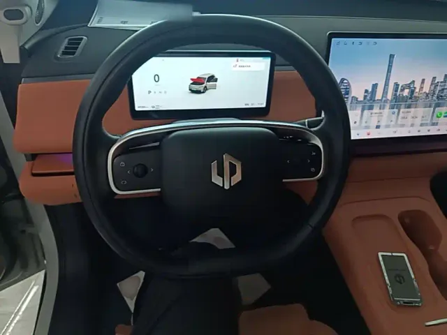 Leapmotor C10 — Фото автомобиля 10