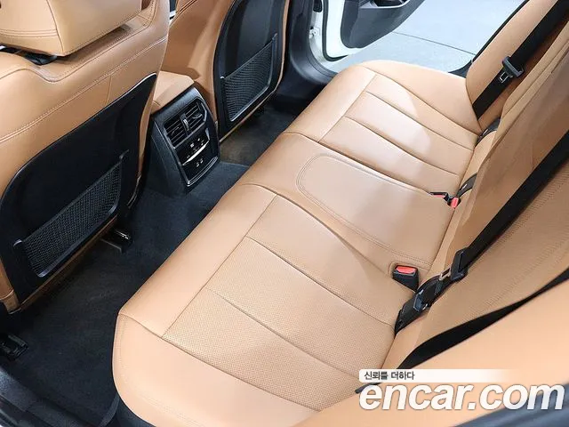 BMW 3-Series 3 серия (G20) 320i M Sport — Фото автомобиля 15