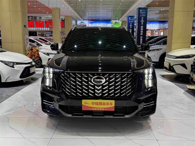 GAC Trumpchi GS8 — Фото автомобиля 2