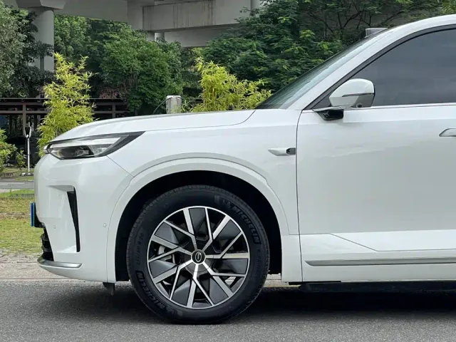 GAC Trumpchi Xiangwang S9 — Фото автомобиля 5