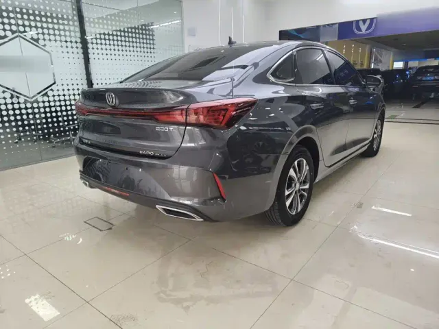 Changan Eado — Фото автомобиля 11