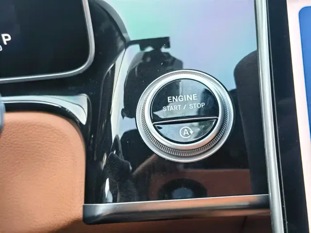 Mercedes-Benz S-Class — Фото автомобиля 28