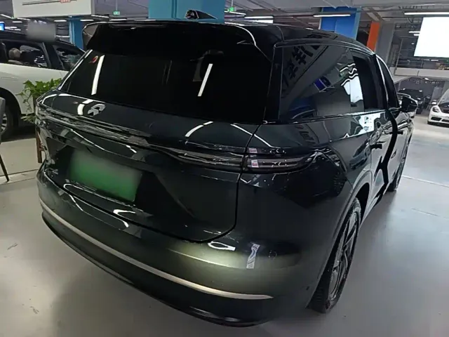 Nio ES8 — Фото автомобиля 6