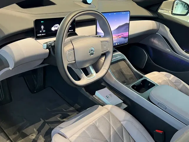Nio ET5 Touring — Фото автомобиля 8