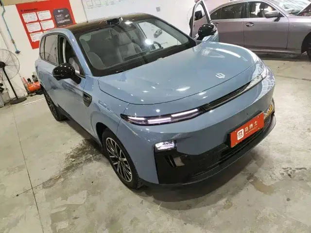 Leapmotor B10 — Фото автомобиля 2
