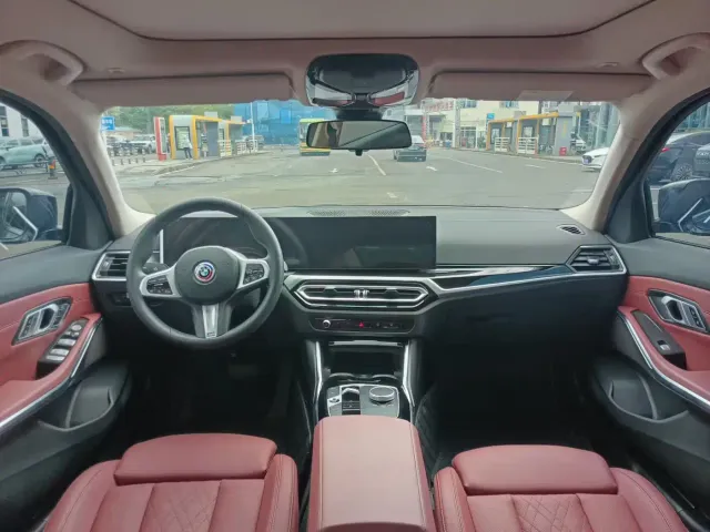 BMW i3 — Фото автомобиля 8