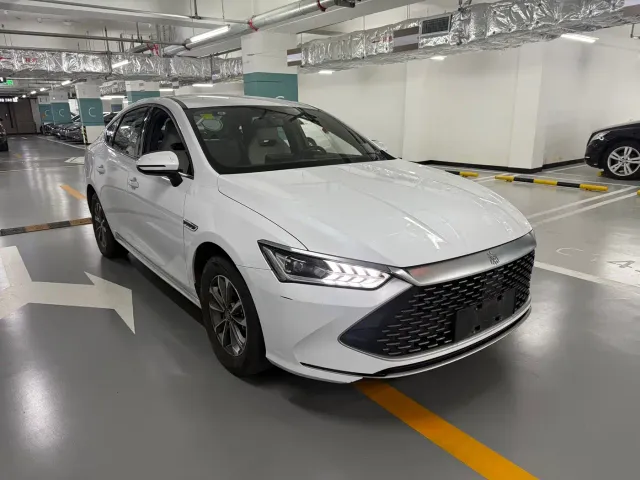 BYD Qin PLUS — Фото автомобиля 3