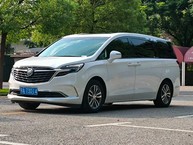 Фотография автомобиля — Buick GL8