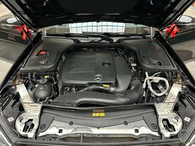 Mercedes-Benz E-Class — Фото автомобиля 8