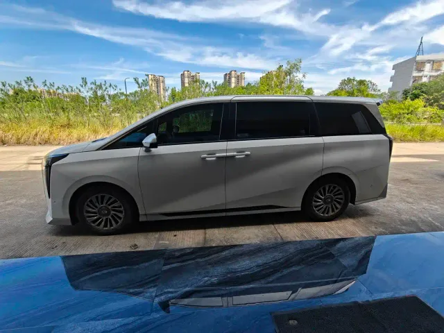 GAC Trumpchi M8 — Фото автомобиля 6