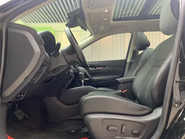 Nissan X-Trail — Фото автомобиля 9