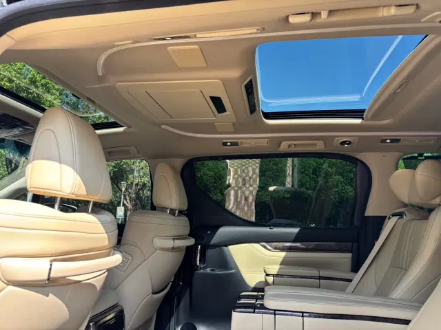 Toyota Vellfire — Фото автомобиля 20
