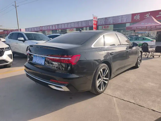 Audi A6L — Фото автомобиля 5