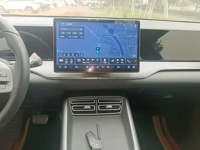 BYD Song Pro — Фото автомобиля 12