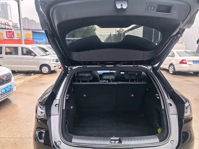 BYD Seal 06 GT — Фото автомобиля 8