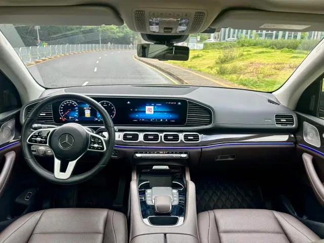 Mercedes-Benz GLE-Class — Фото автомобиля 14